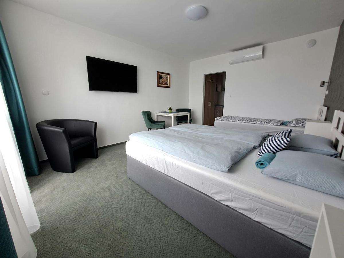 Partside Balatonfuered Apartment ภายนอก รูปภาพ