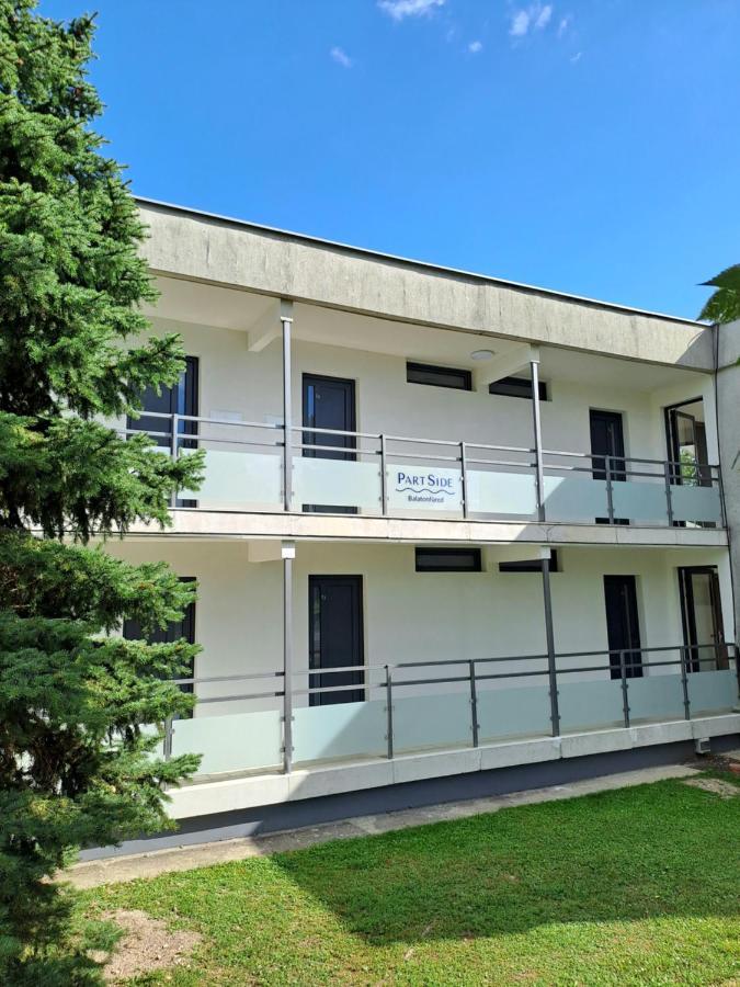 Partside Balatonfuered Apartment ภายนอก รูปภาพ