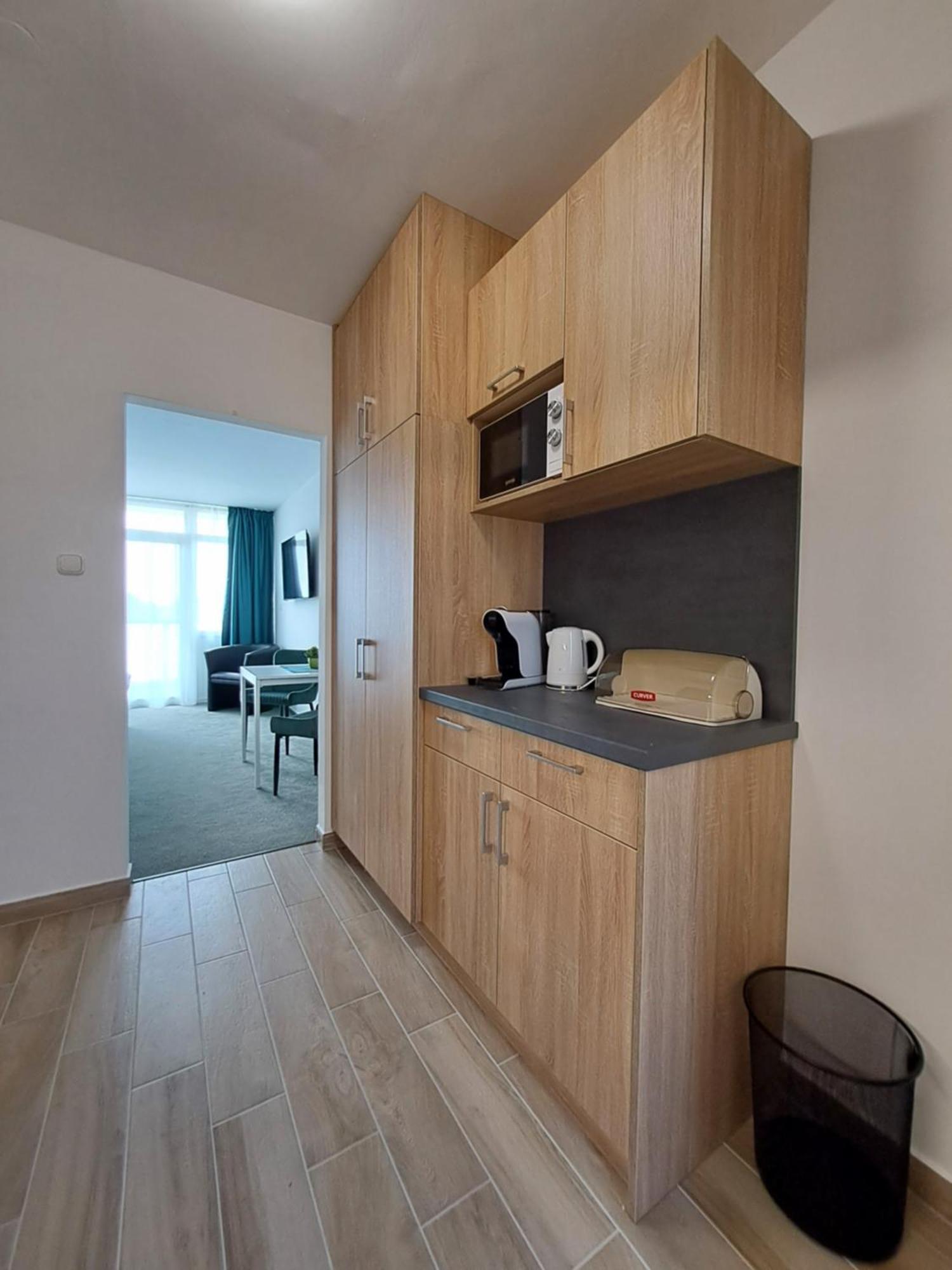 Partside Balatonfuered Apartment ภายนอก รูปภาพ