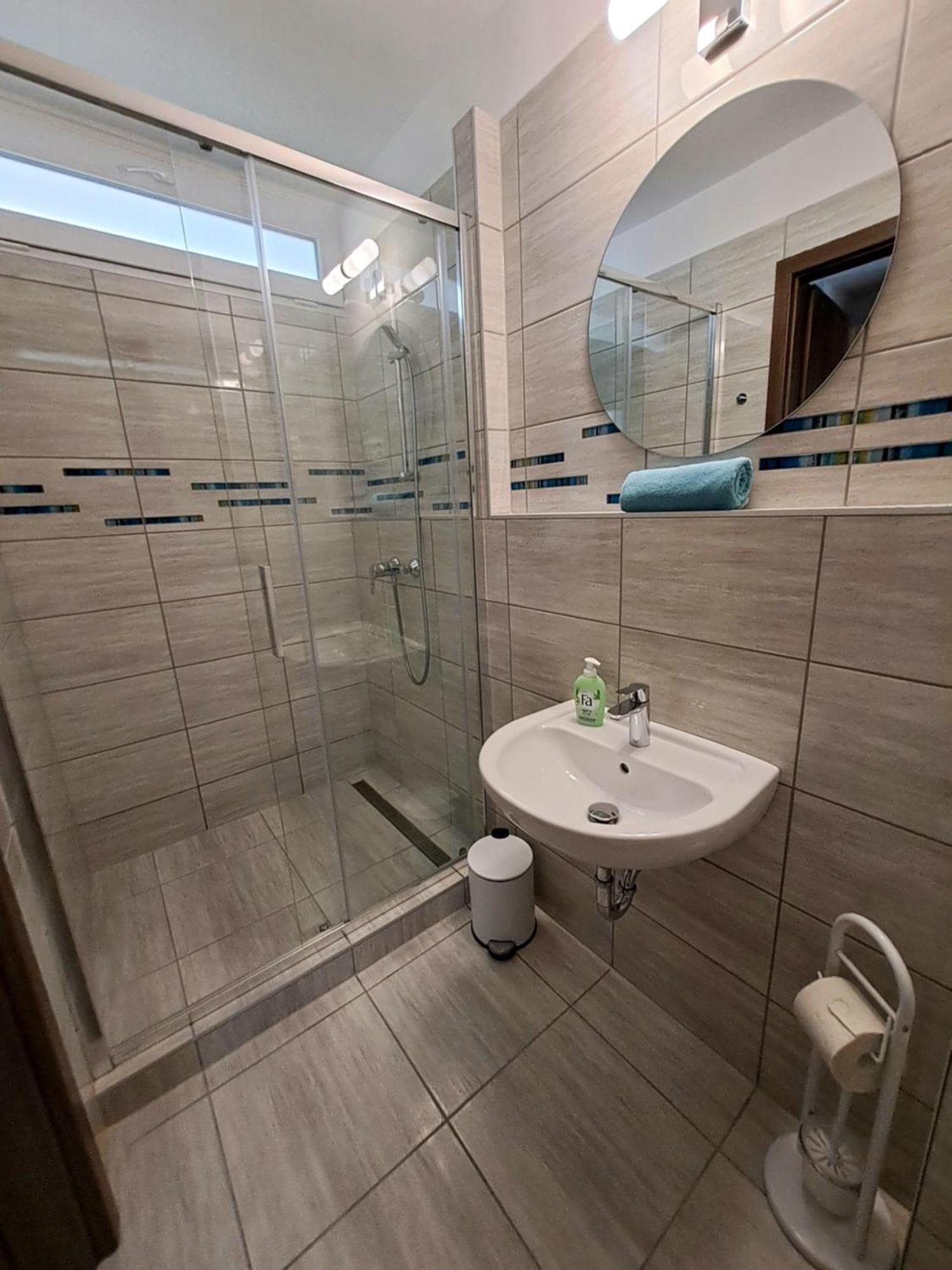 Partside Balatonfuered Apartment ภายนอก รูปภาพ
